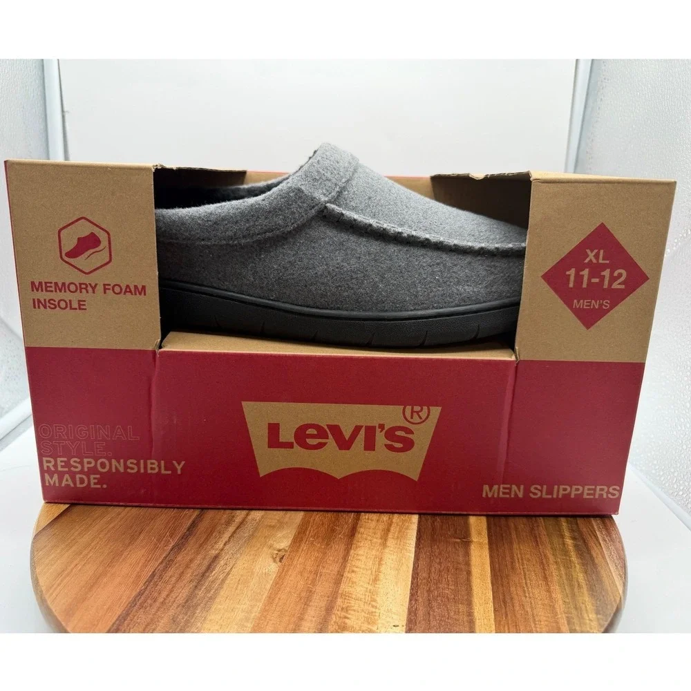 Levis Men's 11-12 XL Grey Felt Moccasin Slippers Memory Foam  0687